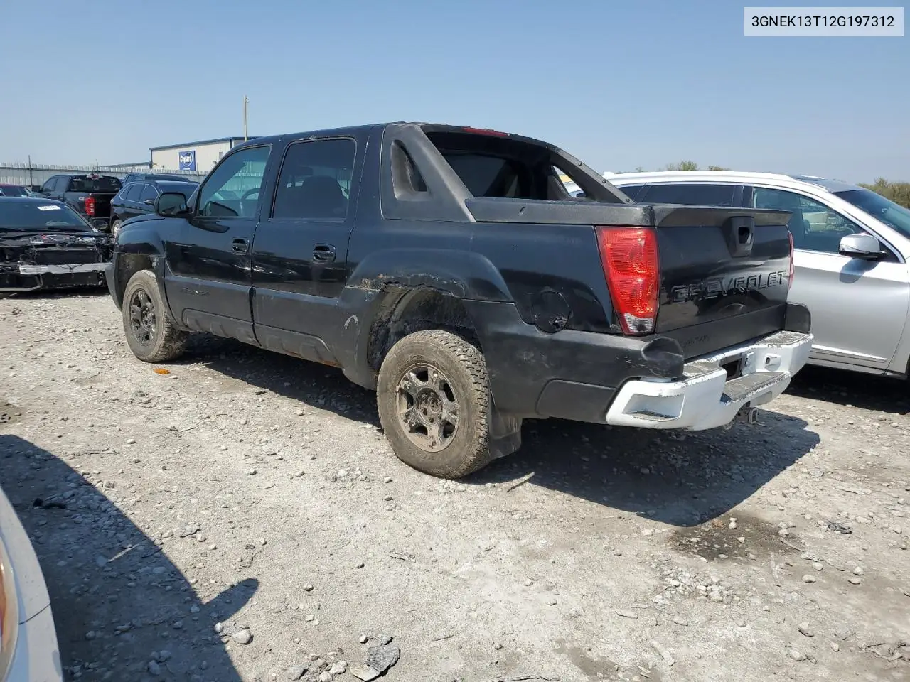 2002 Chevrolet Avalanche K1500 VIN: 3GNEK13T12G197312 Lot: 53496625