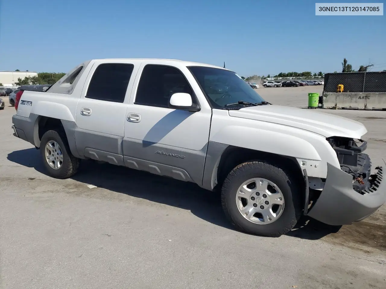 2002 Chevrolet Avalanche C1500 VIN: 3GNEC13T12G147085 Lot: 53641115