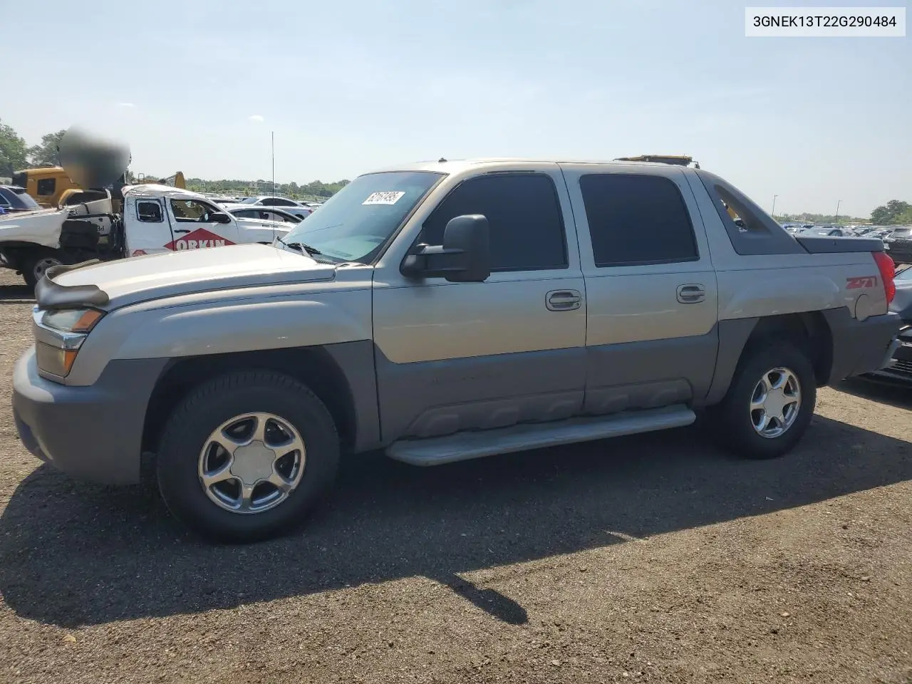 2002 Chevrolet Avalanche K1500 VIN: 3GNEK13T22G290484 Lot: 62167495