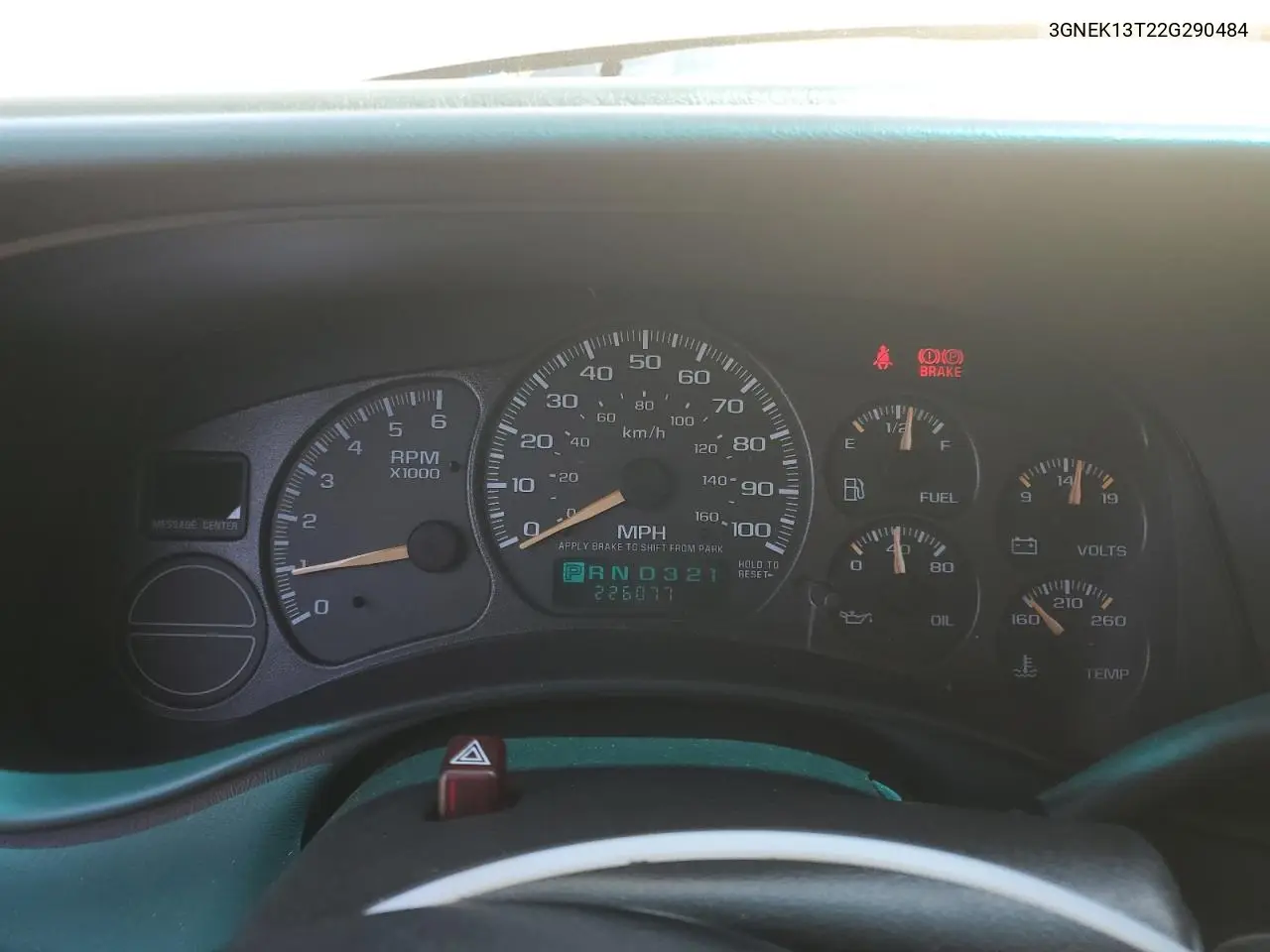 2002 Chevrolet Avalanche K1500 VIN: 3GNEK13T22G290484 Lot: 62167495