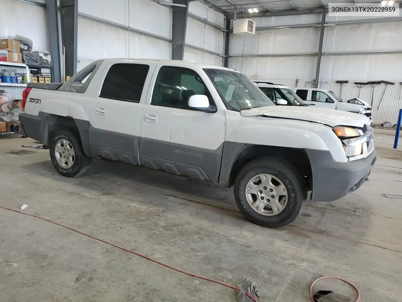 2002 Chevrolet Avalanche K1500 VIN: 3GNEK13TX2G228959 Lot: 63598085