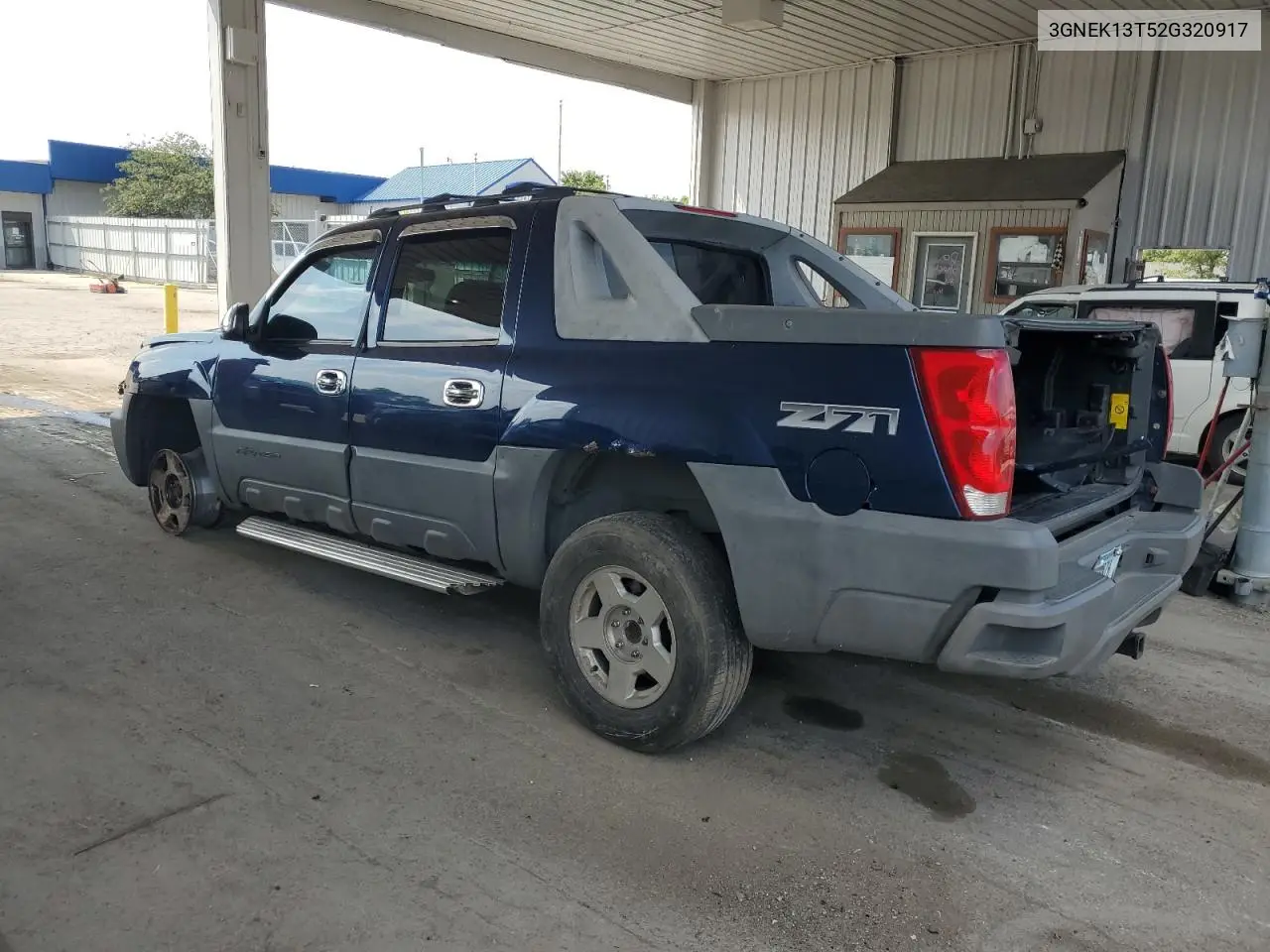 2002 Chevrolet Avalanche K1500 VIN: 3GNEK13T52G320917 Lot: 65269865