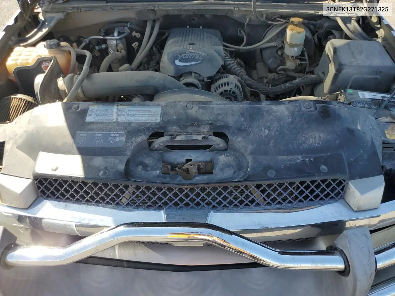 2002 Chevrolet Avalanche K1500 VIN: 3GNEK13T82G271325 Lot: 65598225