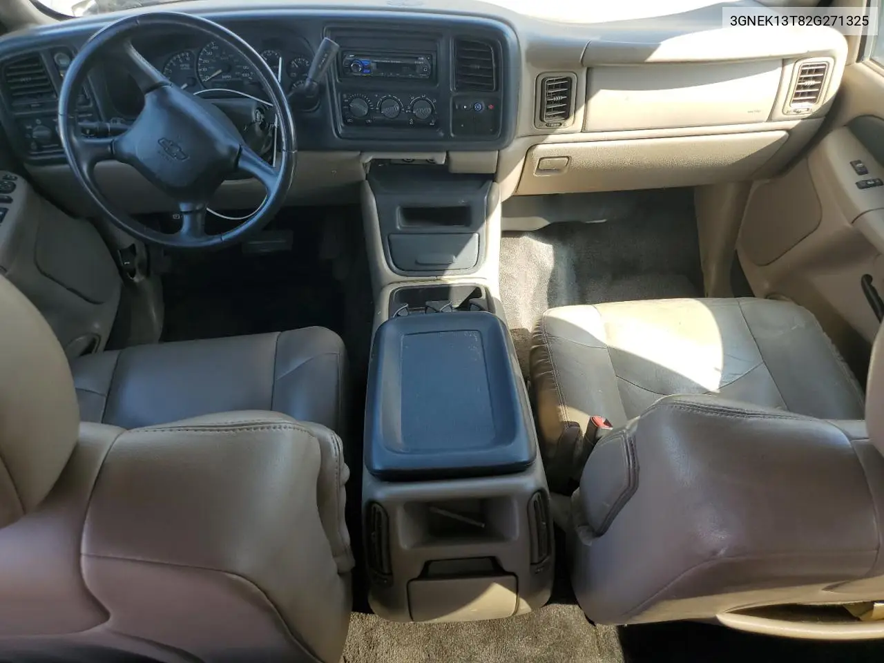 2002 Chevrolet Avalanche K1500 VIN: 3GNEK13T82G271325 Lot: 65598225