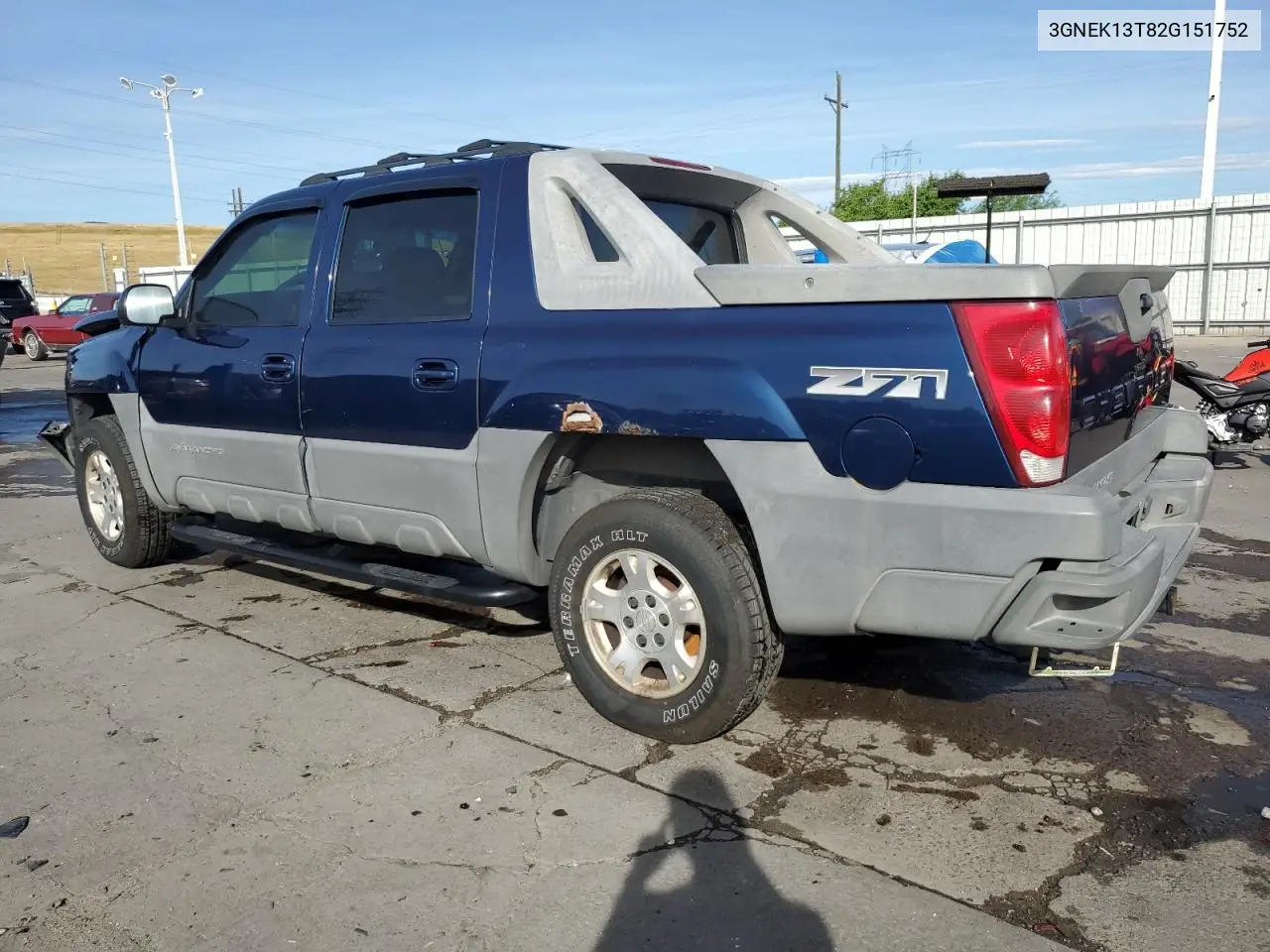 2002 Chevrolet Avalanche K1500 VIN: 3GNEK13T82G151752 Lot: 65646975