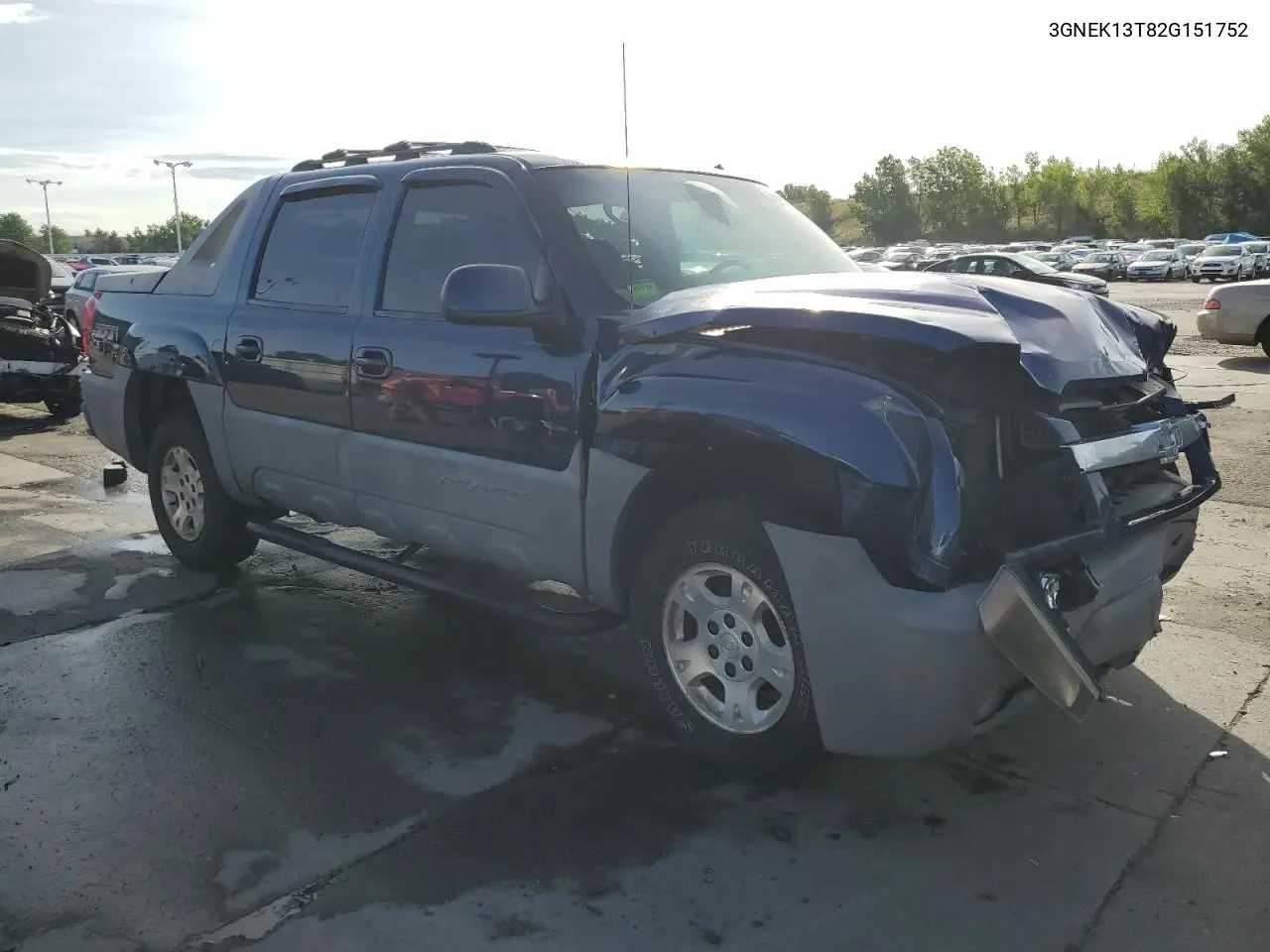 2002 Chevrolet Avalanche K1500 VIN: 3GNEK13T82G151752 Lot: 65646975