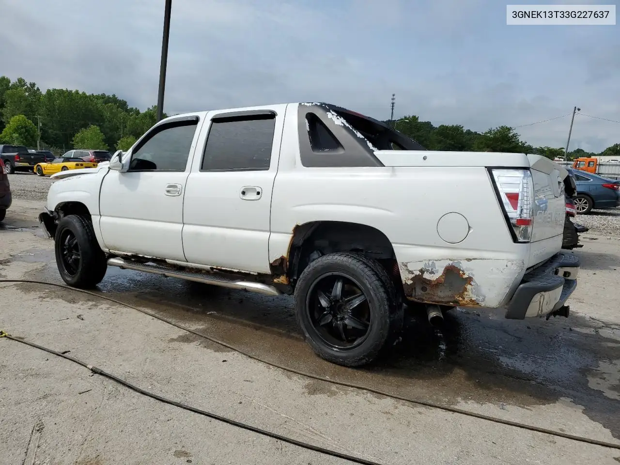 2003 Chevrolet Avalanche K1500 VIN: 3GNEK13T33G227637 Lot: 65269045
