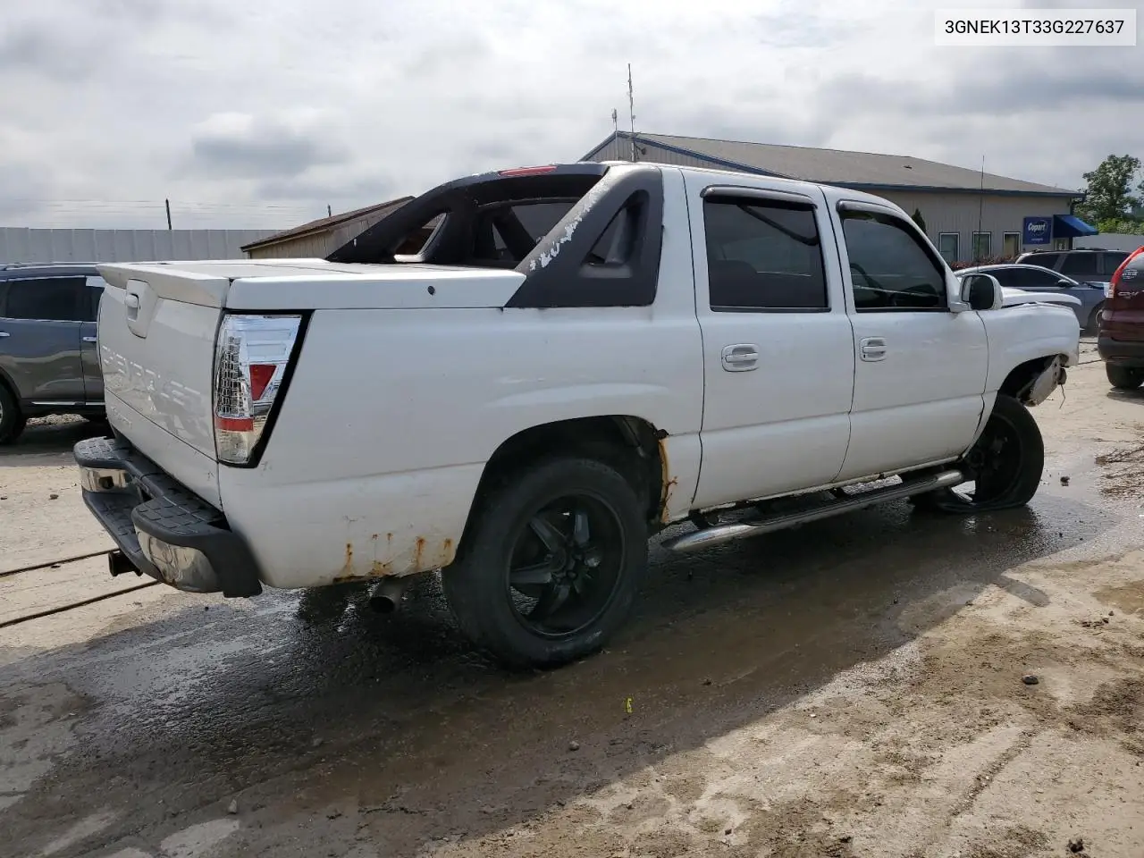 2003 Chevrolet Avalanche K1500 VIN: 3GNEK13T33G227637 Lot: 65269045