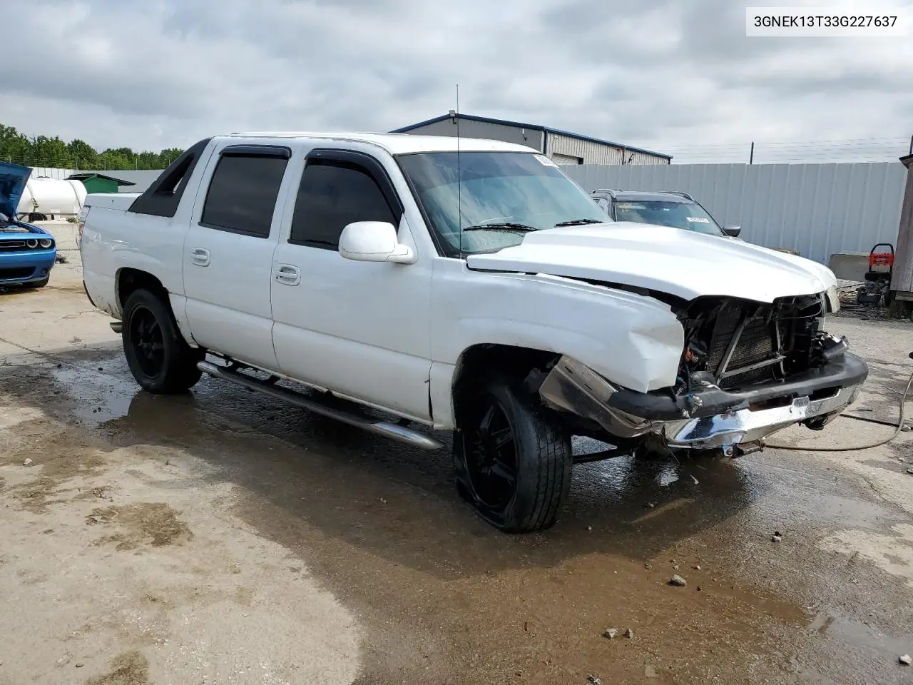 2003 Chevrolet Avalanche K1500 VIN: 3GNEK13T33G227637 Lot: 65269045