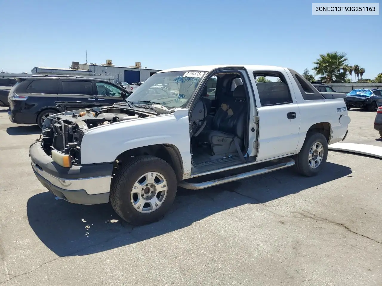 2003 Chevrolet Avalanche C1500 VIN: 3GNEC13T93G251163 Lot: 66164395