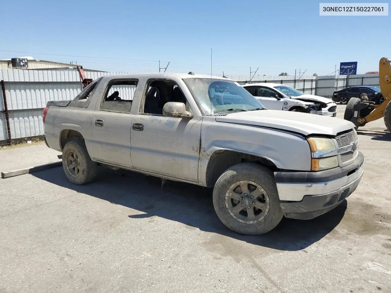 2005 Chevrolet Avalanche C1500 VIN: 3GNEC12Z15G227061 Lot: 61024535