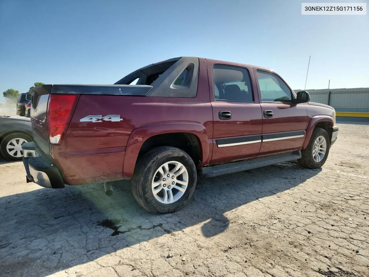 2005 Chevrolet Avalanche K1500 VIN: 3GNEK12Z15G171156 Lot: 61857855