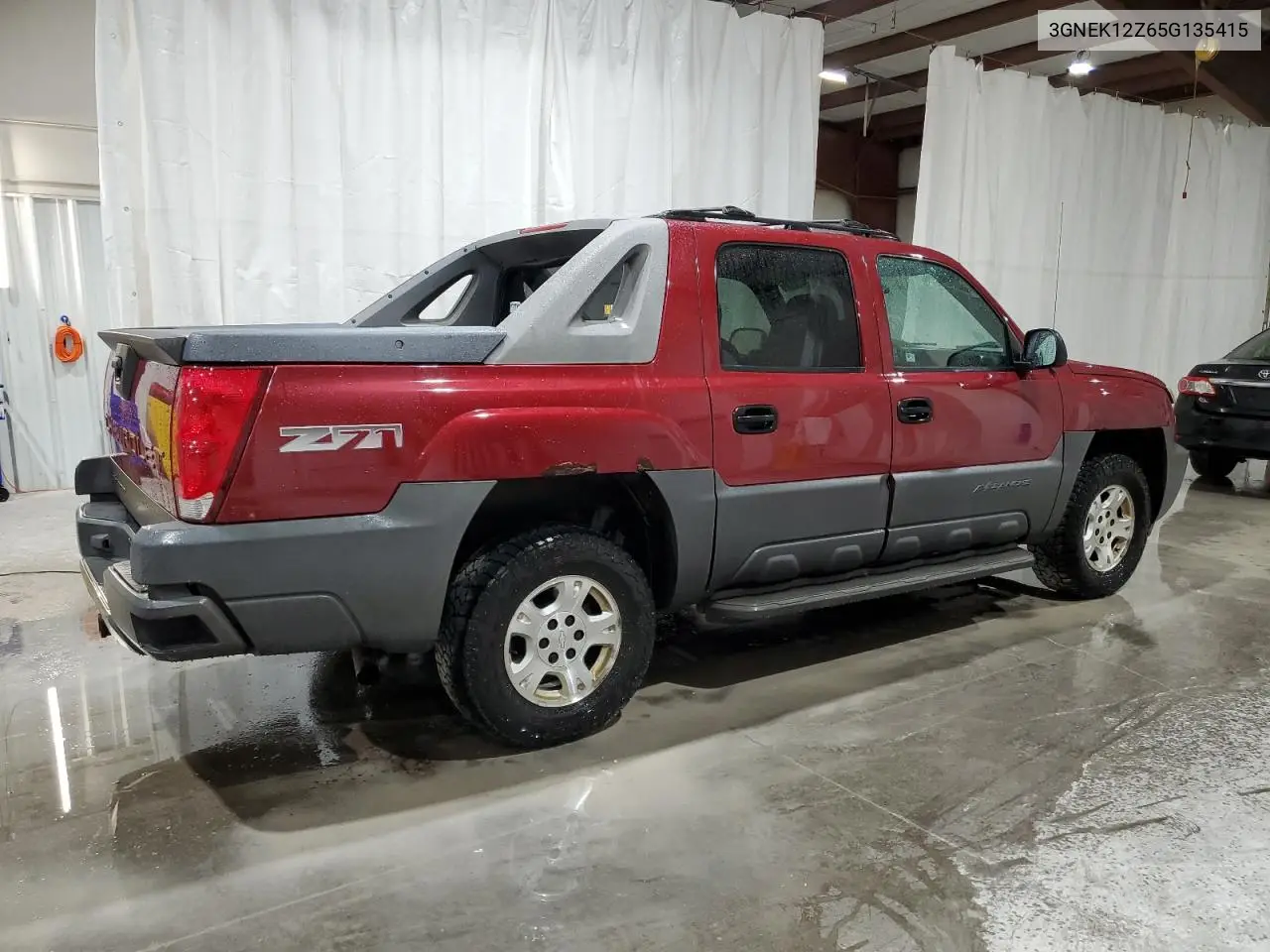 2005 Chevrolet Avalanche K1500 VIN: 3GNEK12Z65G135415 Lot: 62101115