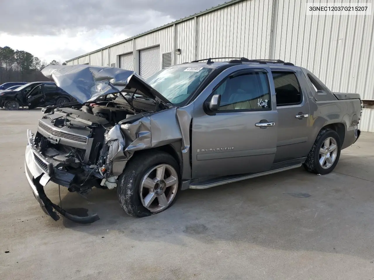2007 Chevrolet Avalanche C1500 VIN: 3GNEC12037G215207 Lot: 47655965