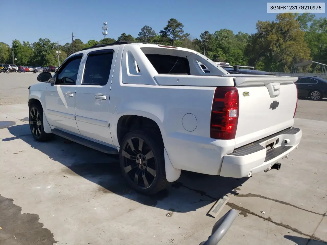 2007 Chevrolet Avalanche K1500 VIN: 3GNFK12317G210976 Lot: 51306835
