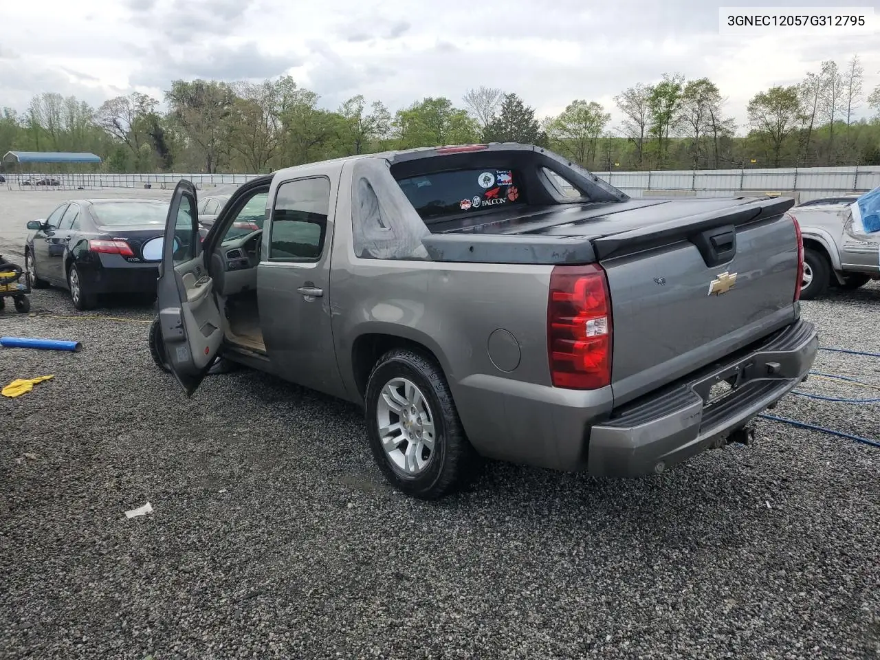 2007 Chevrolet Avalanche C1500 VIN: 3GNEC12057G312795 Lot: 51924935
