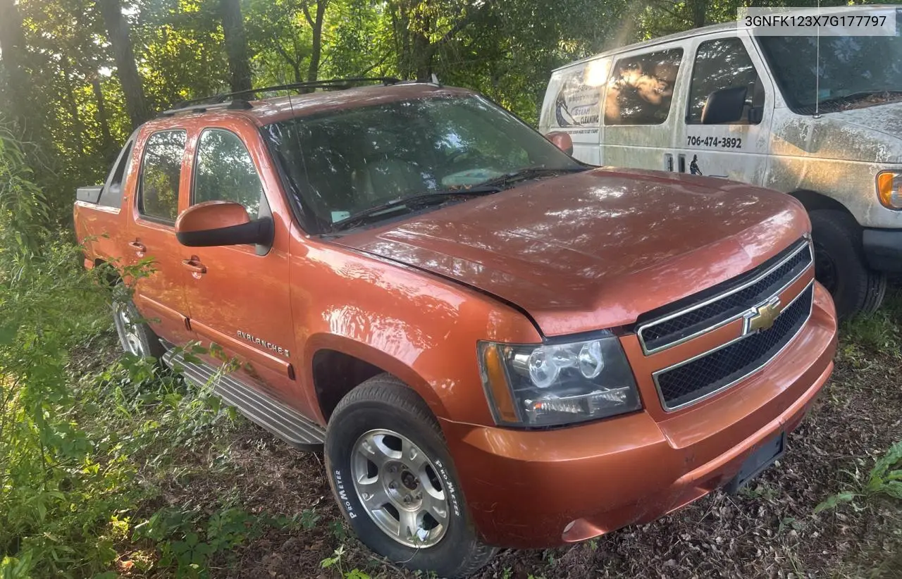 2007 Chevrolet Avalanche K1500 VIN: 3GNFK123X7G177797 Lot: 62948295