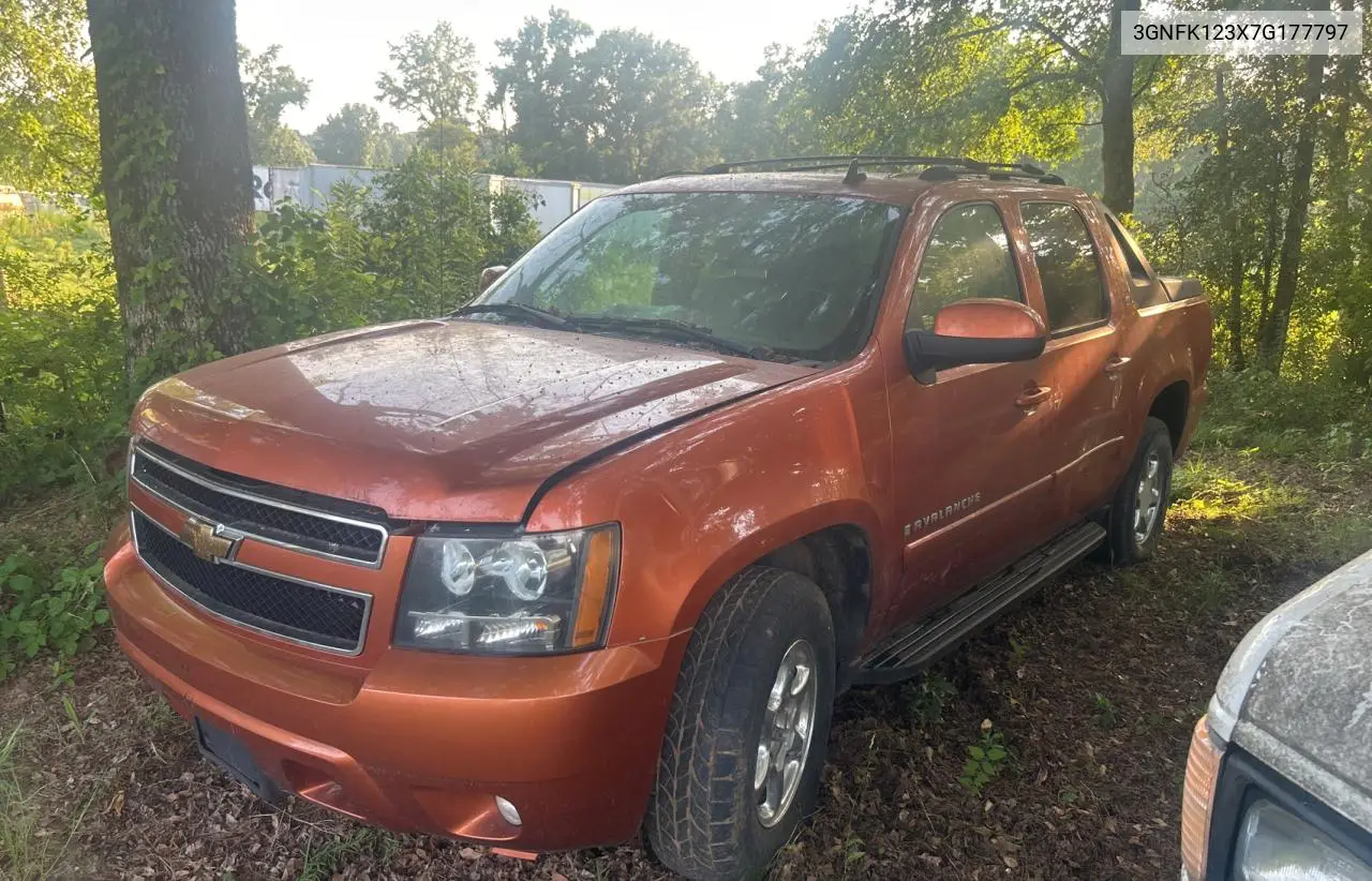 2007 Chevrolet Avalanche K1500 VIN: 3GNFK123X7G177797 Lot: 62948295
