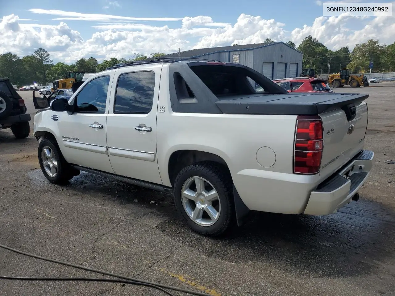 2008 Chevrolet Avalanche K1500 VIN: 3GNFK12348G240992 Lot: 56640005