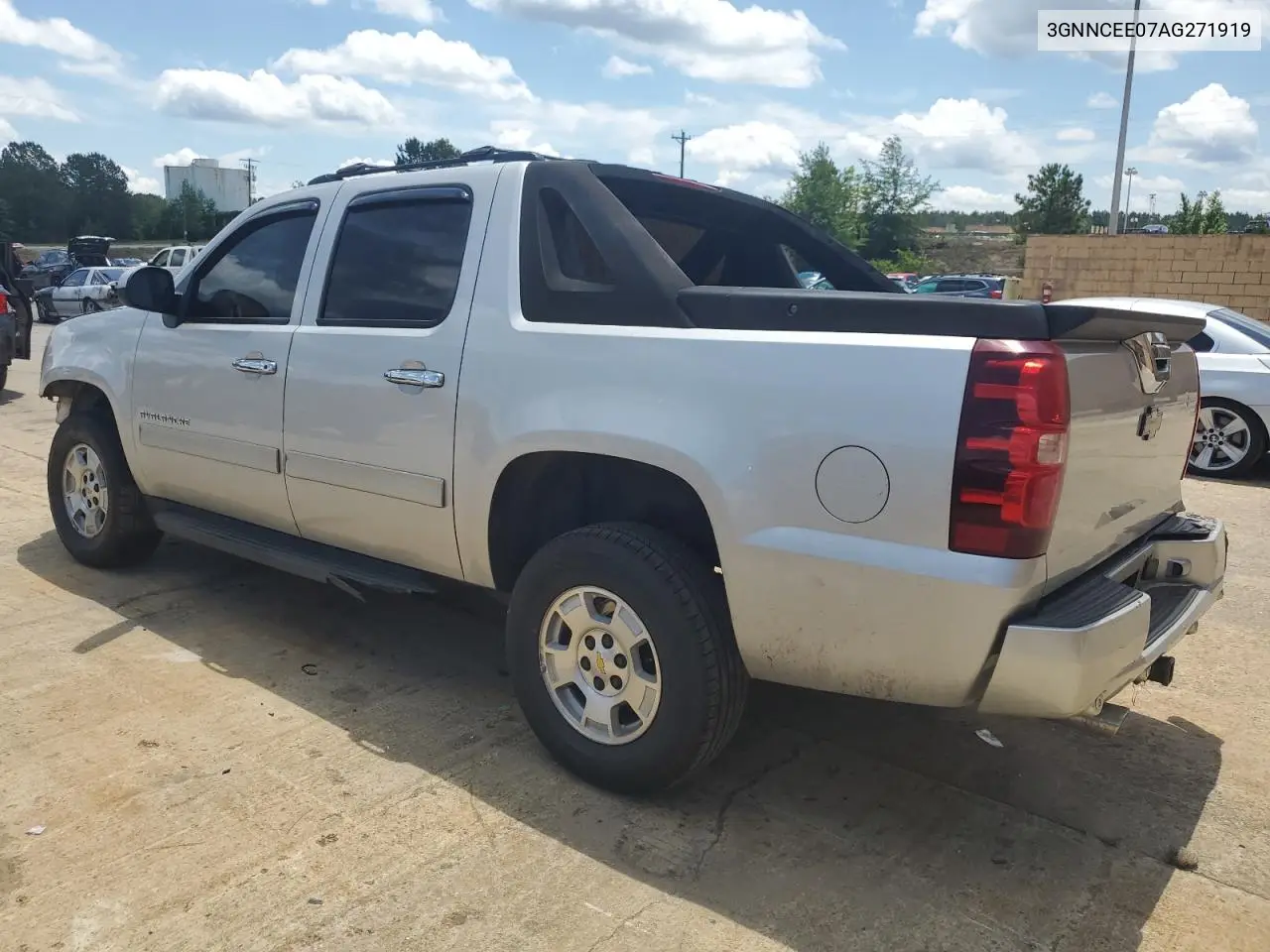 2010 Chevrolet Avalanche Ls VIN: 3GNNCEE07AG271919 Lot: 56796235