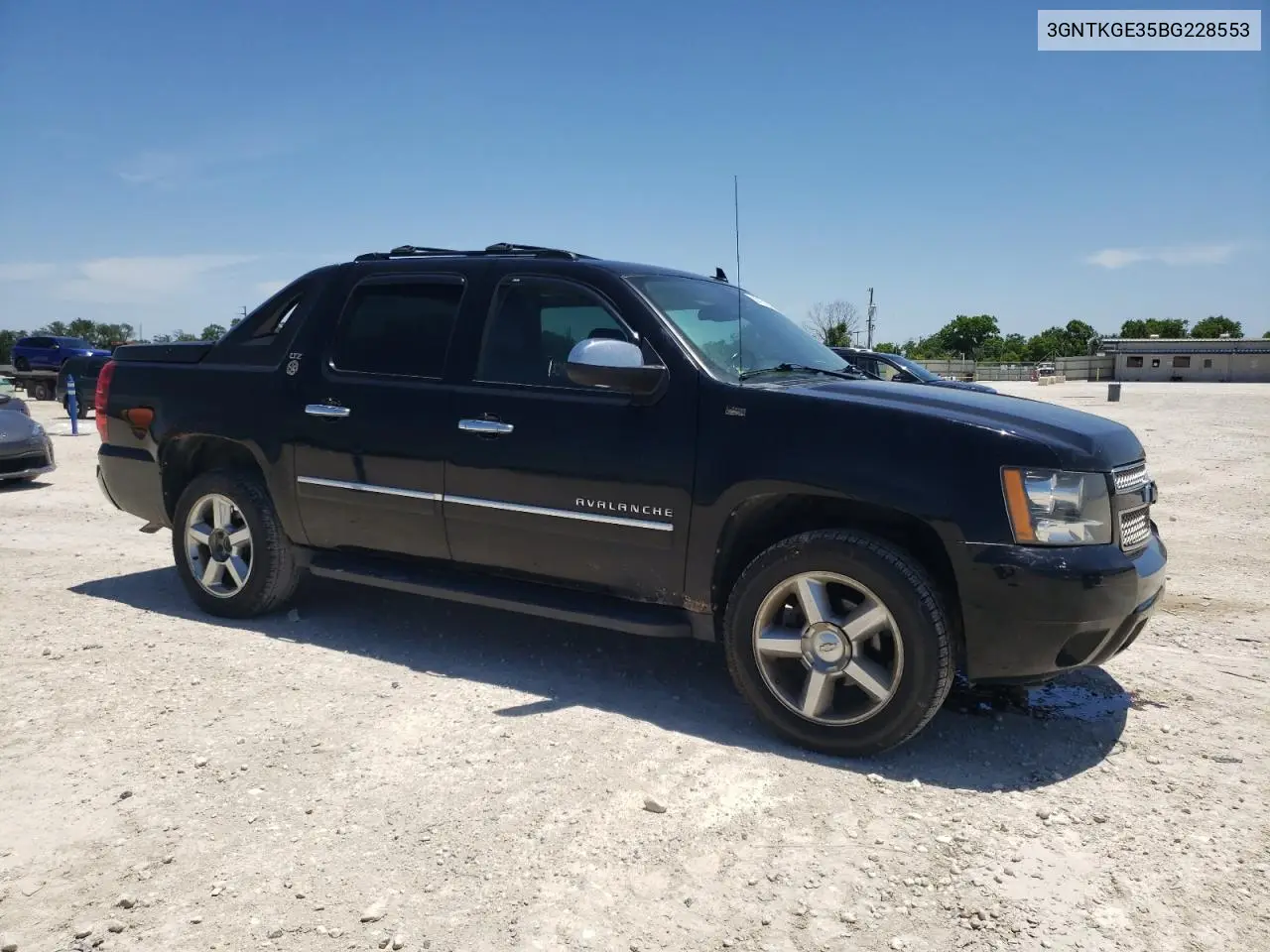 2011 Chevrolet Avalanche Ltz VIN: 3GNTKGE35BG228553 Lot: 56722035