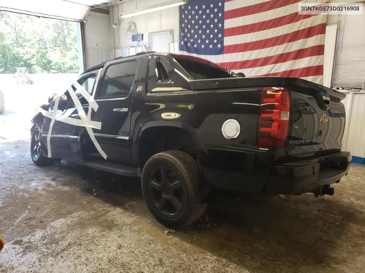 2013 Chevrolet Avalanche Ltz VIN: 3GNTKGE73DG216908 Lot: 62073945