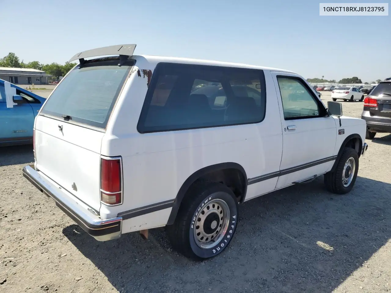 1988 Chevrolet Blazer S10 VIN: 1GNCT18RXJ8123795 Lot: 55357225