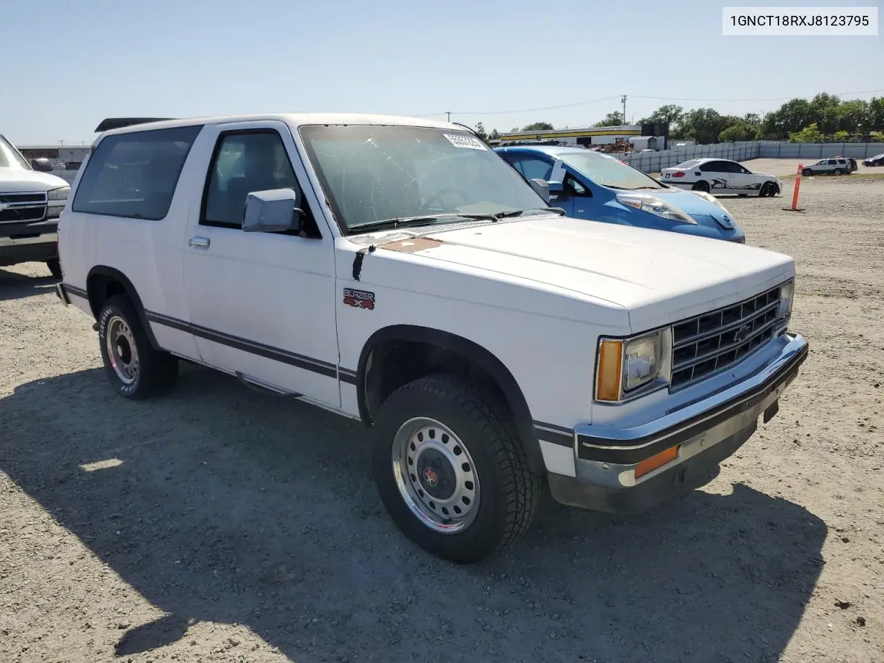 1988 Chevrolet Blazer S10 VIN: 1GNCT18RXJ8123795 Lot: 55357225