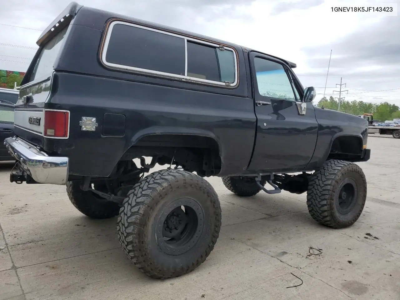 1988 Chevrolet Blazer V10 VIN: 1GNEV18K5JF143423 Lot: 55763905