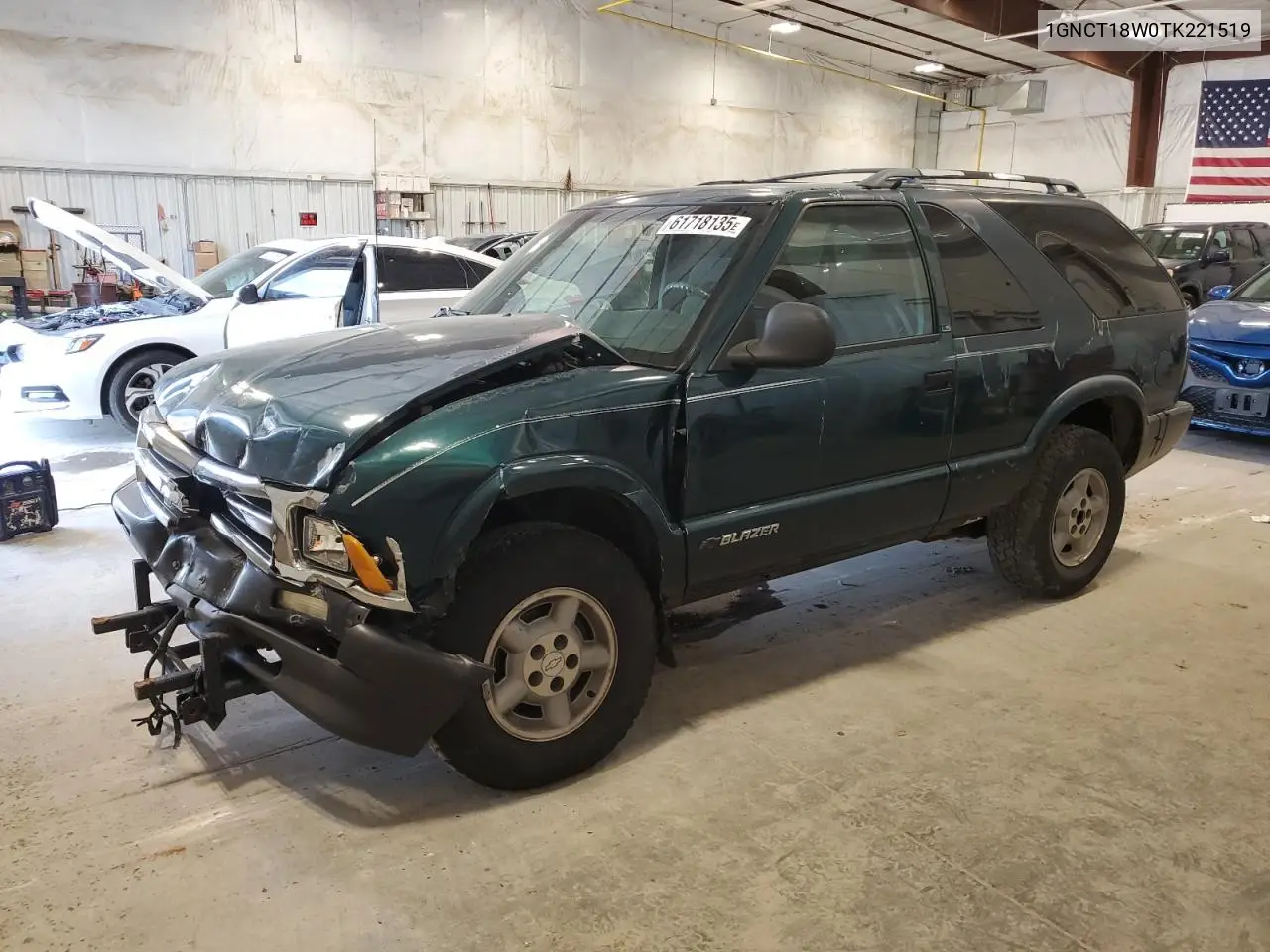 1996 Chevrolet Blazer VIN: 1GNCT18W0TK221519 Lot: 61718135