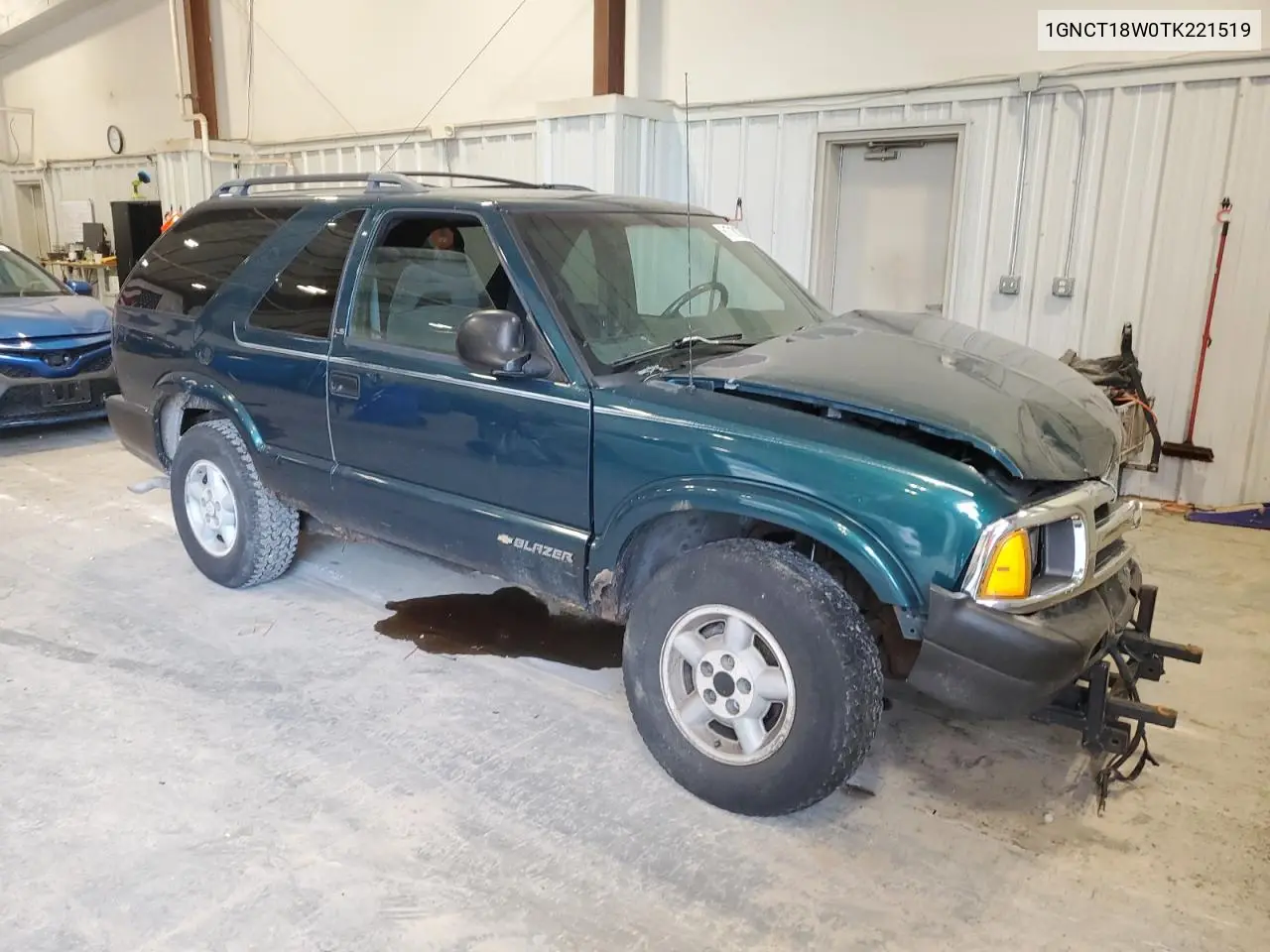 1996 Chevrolet Blazer VIN: 1GNCT18W0TK221519 Lot: 61718135