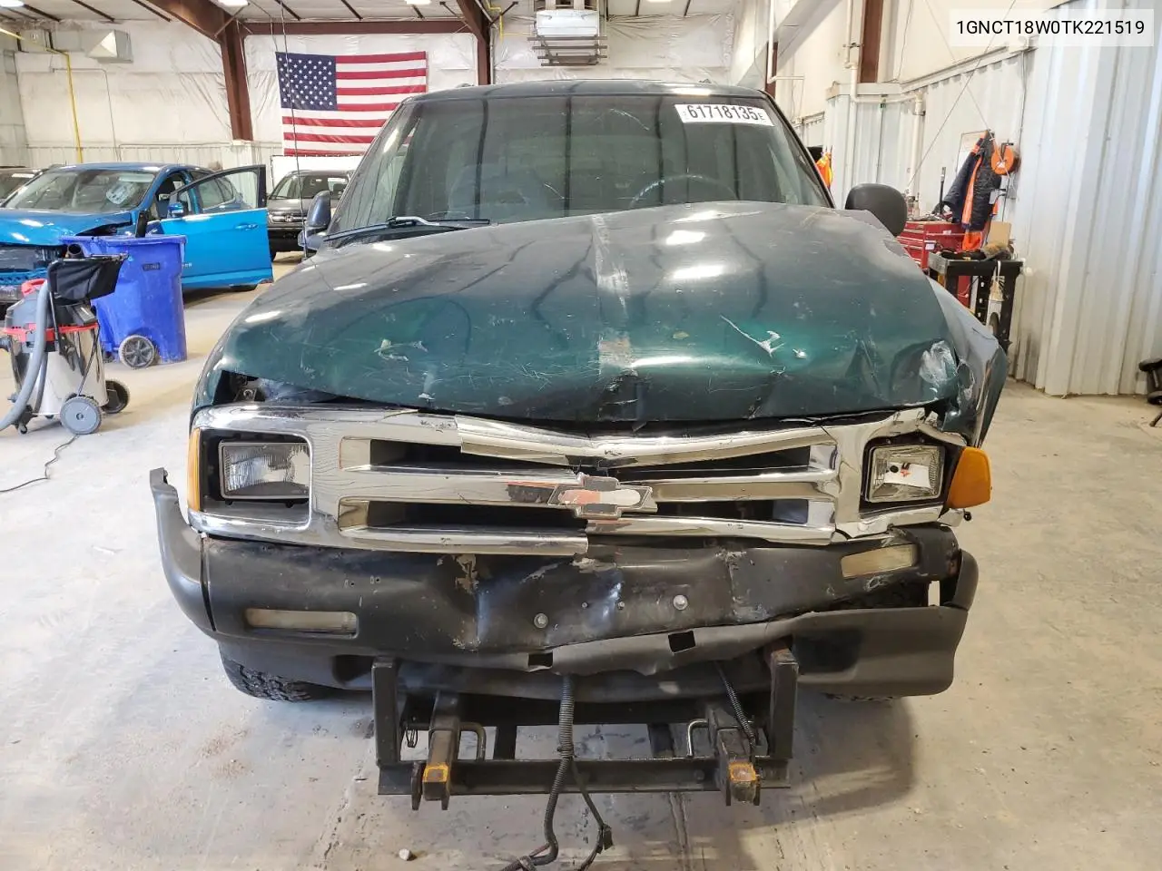 1996 Chevrolet Blazer VIN: 1GNCT18W0TK221519 Lot: 61718135