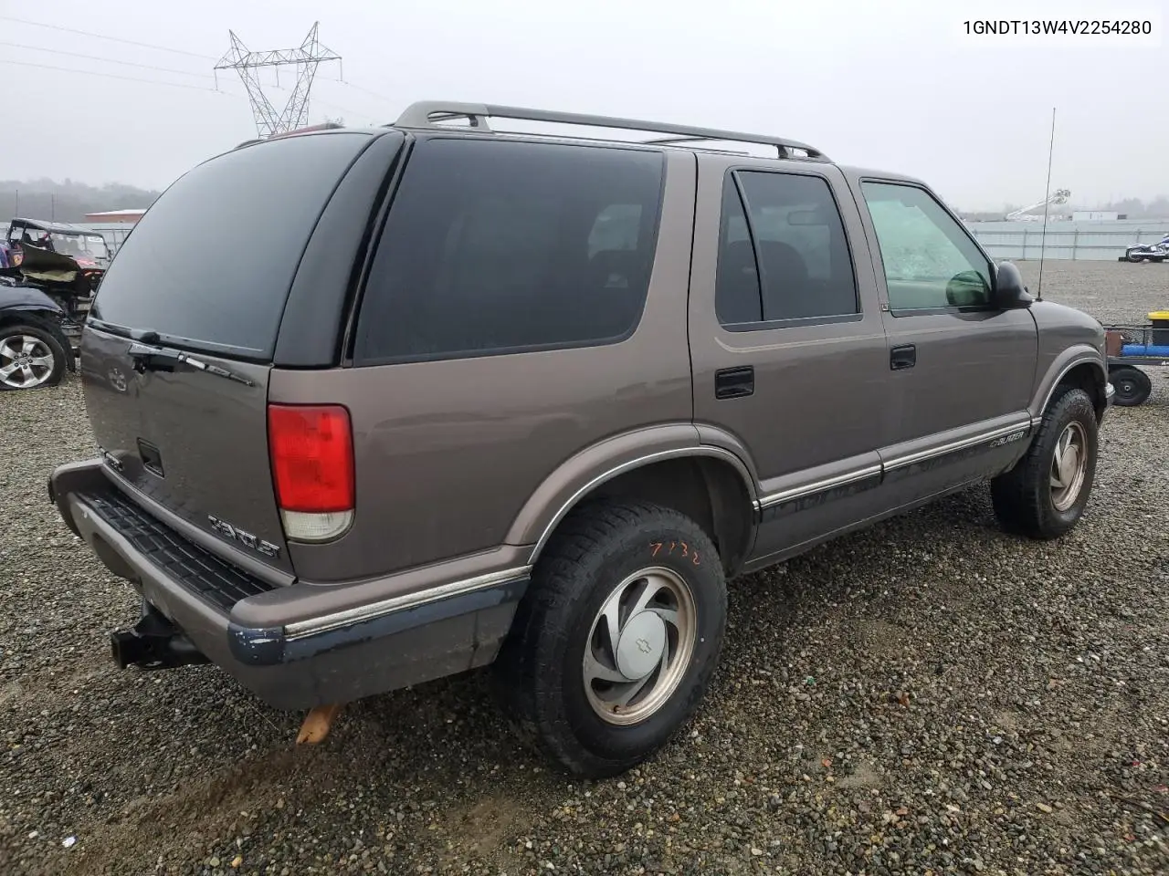 1997 Chevrolet Blazer VIN: 1GNDT13W4V2254280 Lot: 44920175