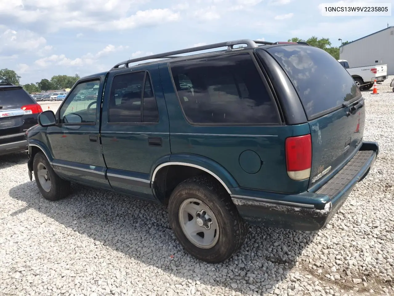 1997 Chevrolet Blazer VIN: 1GNCS13W9V2235805 Lot: 62324475