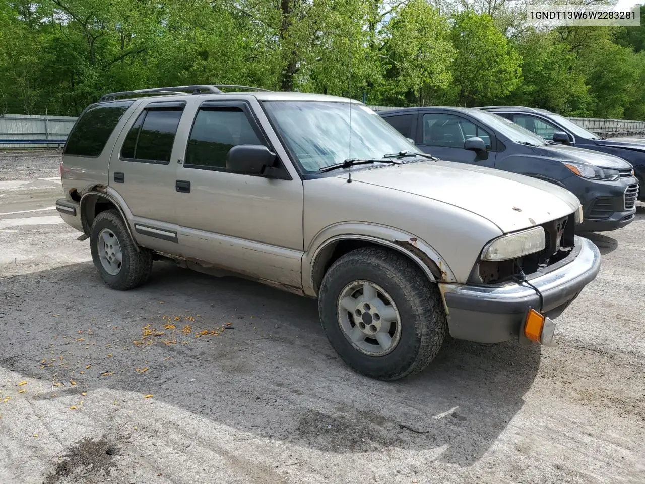 1998 Chevrolet Blazer VIN: 1GNDT13W6W2283281 Lot: 56874835