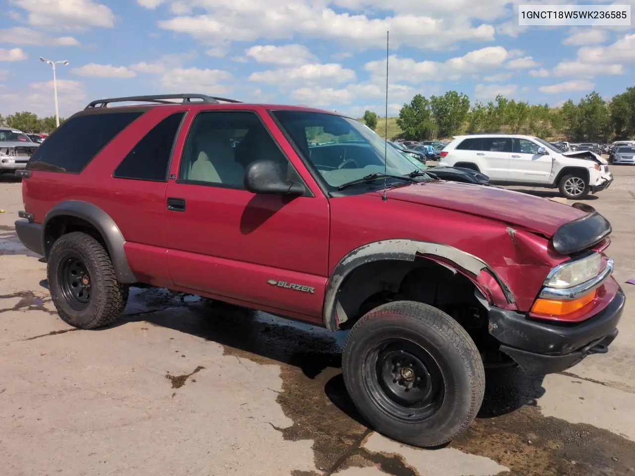 1998 Chevrolet Blazer VIN: 1GNCT18W5WK236585 Lot: 62900435