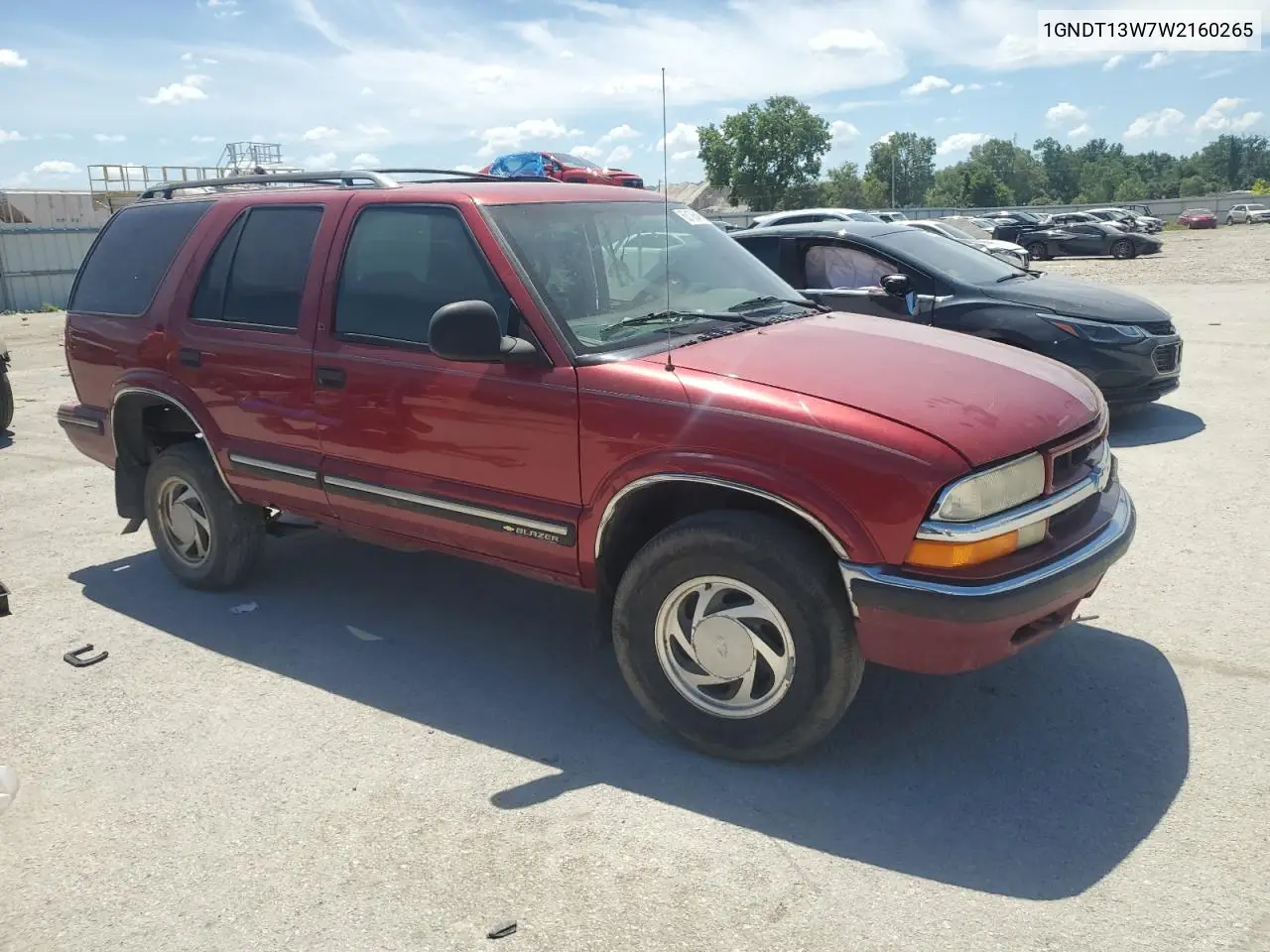 1998 Chevrolet Blazer VIN: 1GNDT13W7W2160265 Lot: 63106495