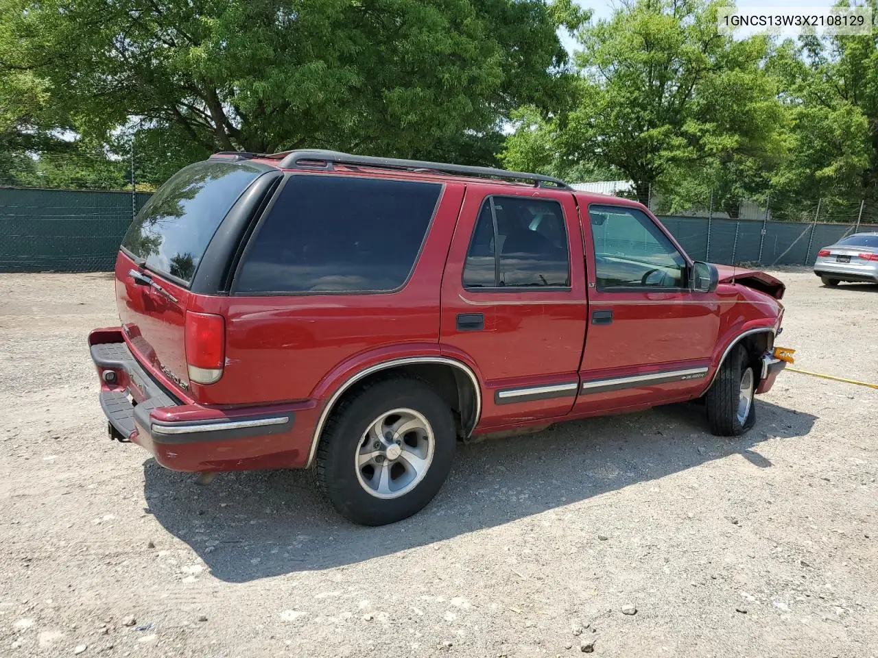 1999 Chevrolet Blazer VIN: 1GNCS13W3X2108129 Lot: 62589835