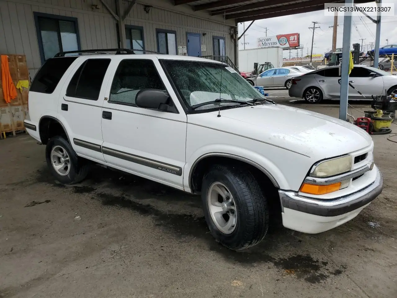 1999 Chevrolet Blazer VIN: 1GNCS13W0X2213307 Lot: 66022085