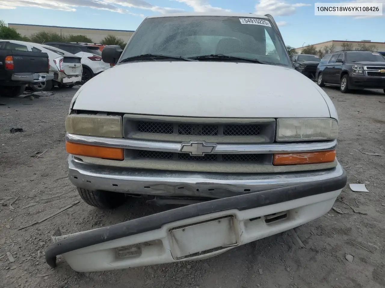 2000 Chevrolet Blazer VIN: 1GNCS18W6YK108426 Lot: 54915225