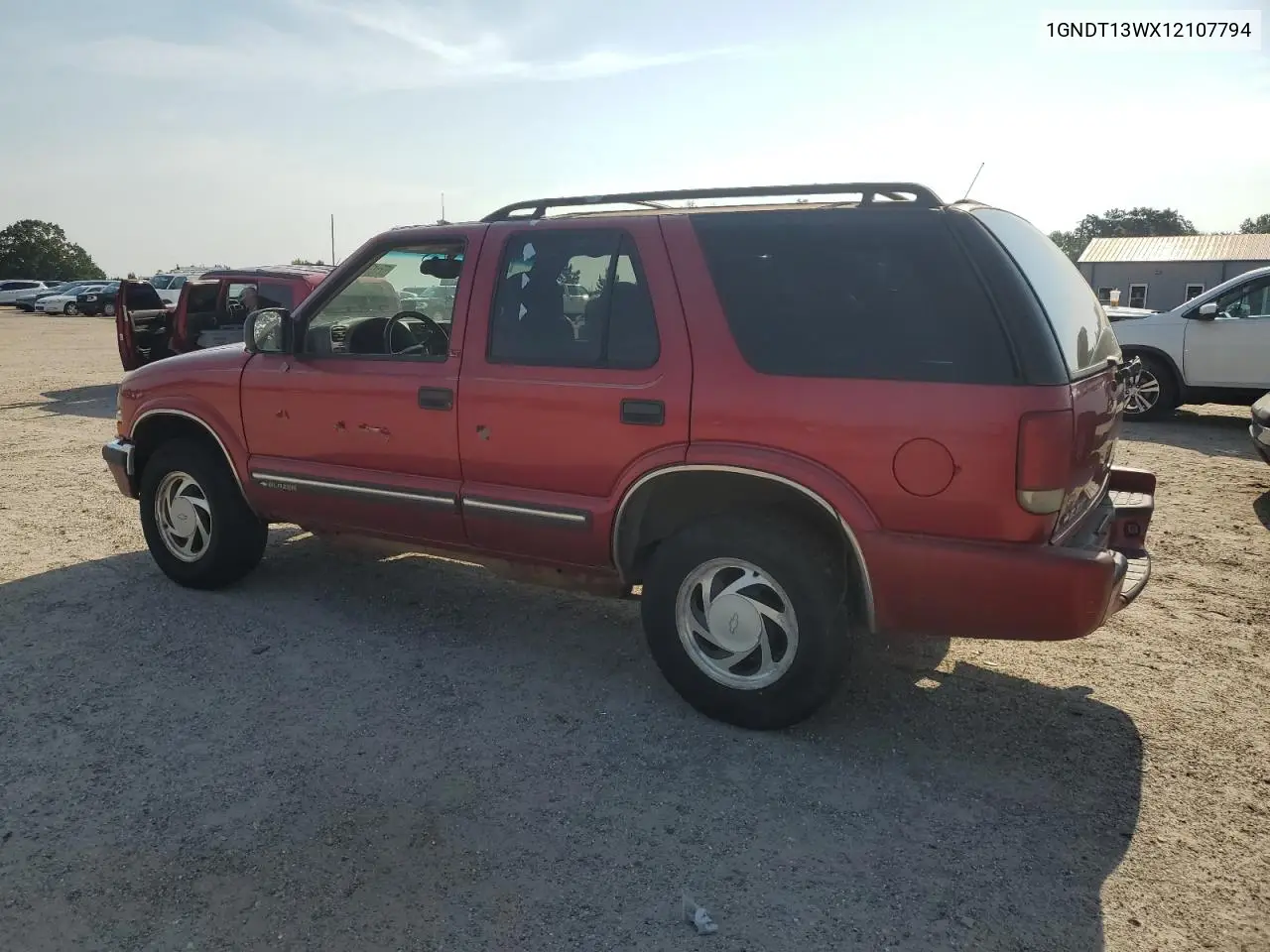 2001 Chevrolet Blazer VIN: 1GNDT13WX12107794 Lot: 62183065