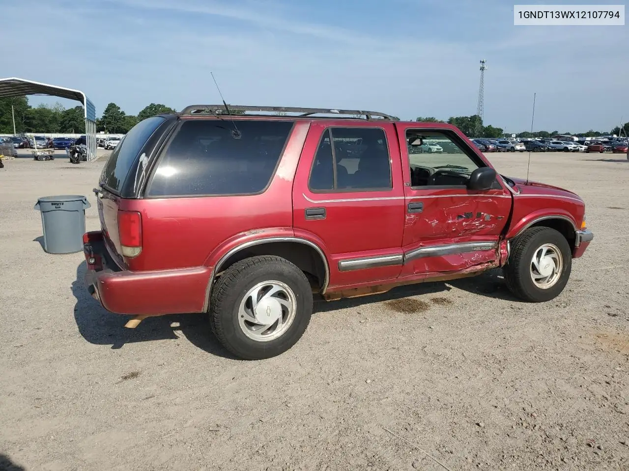 2001 Chevrolet Blazer VIN: 1GNDT13WX12107794 Lot: 62183065
