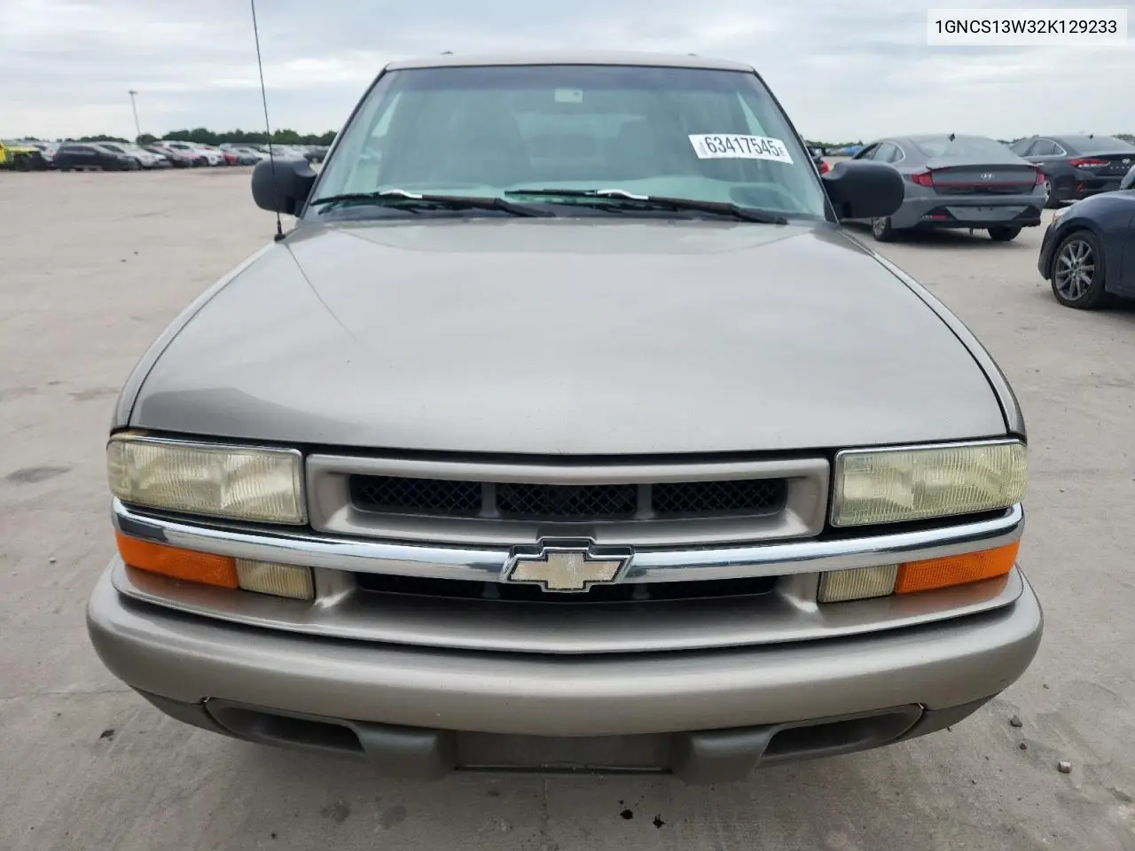 2002 Chevrolet Blazer VIN: 1GNCS13W32K129233 Lot: 63417545