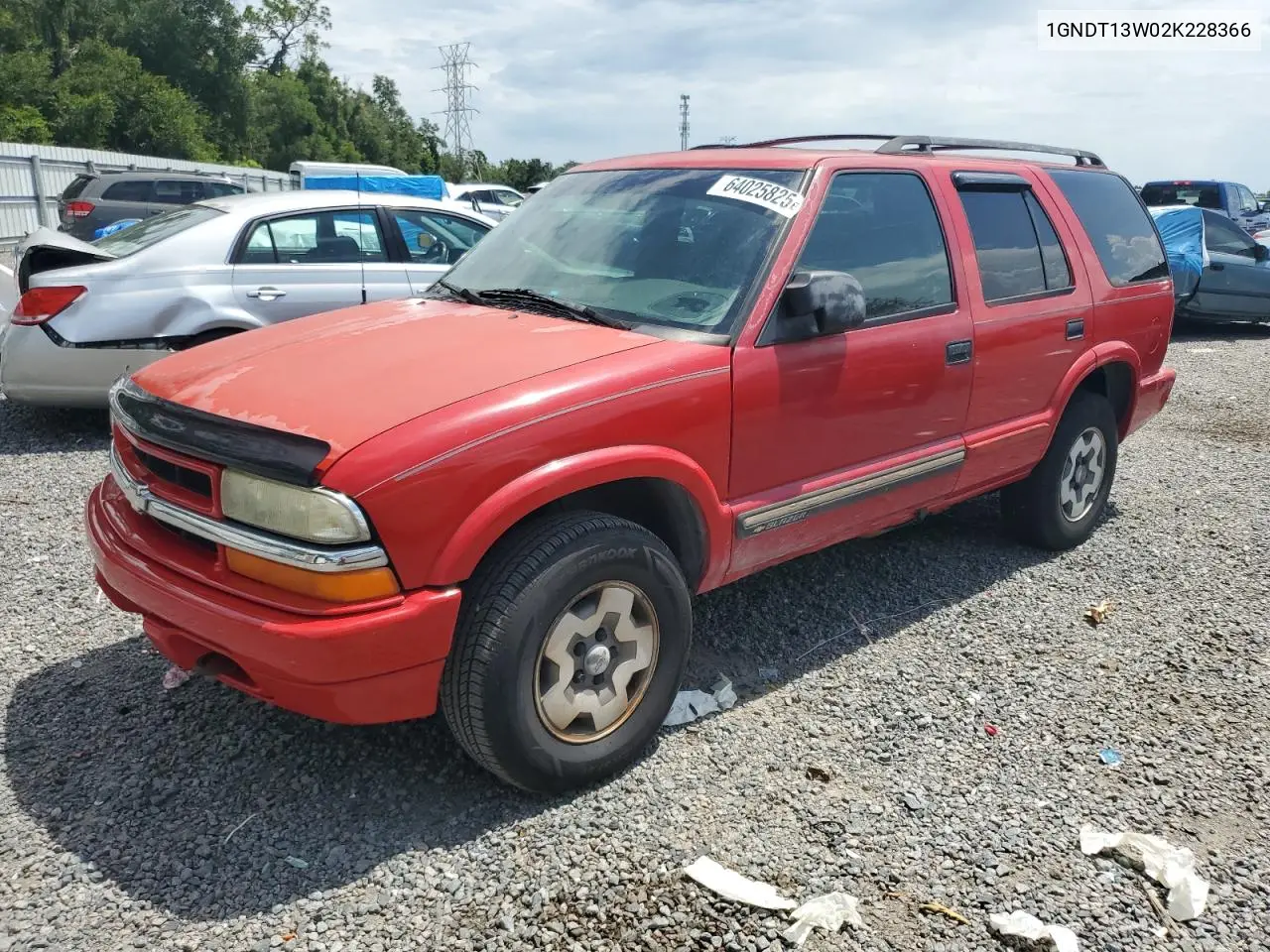 2002 Chevrolet Blazer VIN: 1GNDT13W02K228366 Lot: 64025825