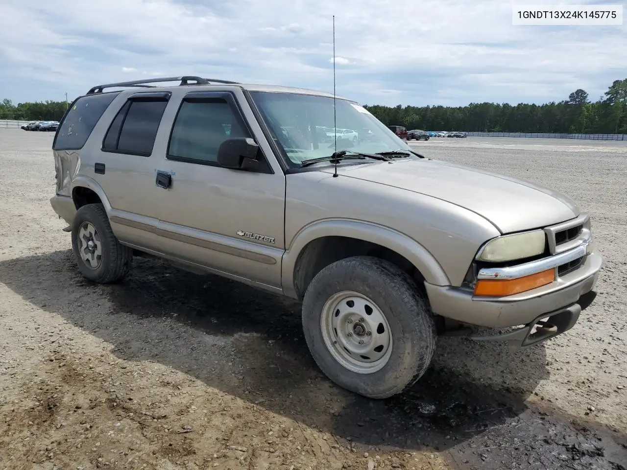 2004 Chevrolet Blazer VIN: 1GNDT13X24K145775 Lot: 56202555