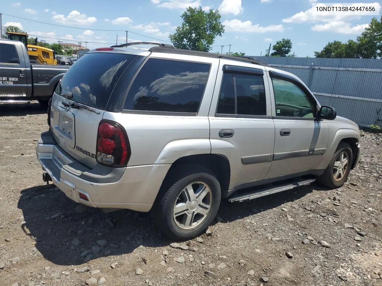 2004 Chevrolet Trailblazer Ls VIN: 1GNDT13S842447656 Lot: 61820595