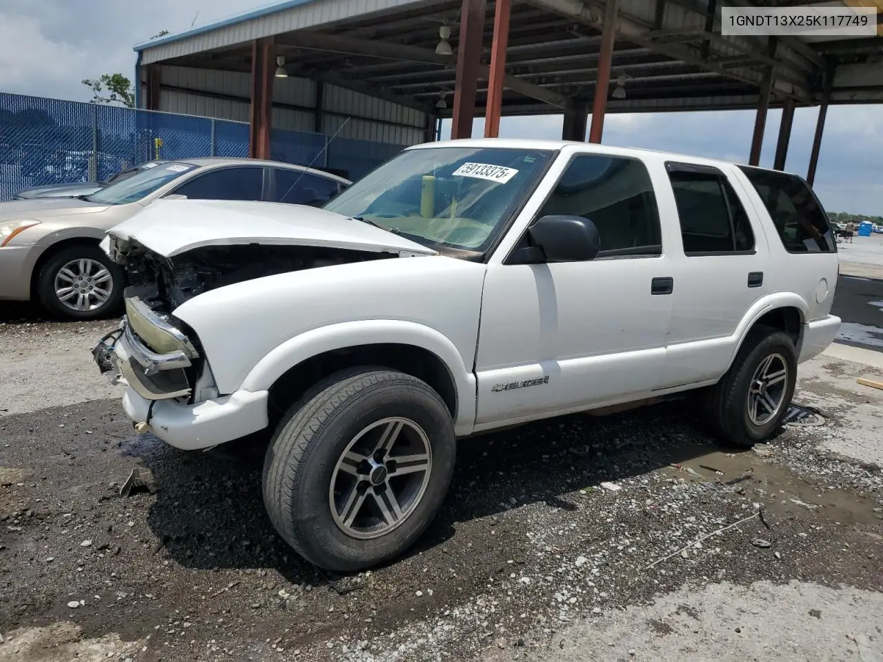 2005 Chevrolet Blazer VIN: 1GNDT13X25K117749 Lot: 59133375