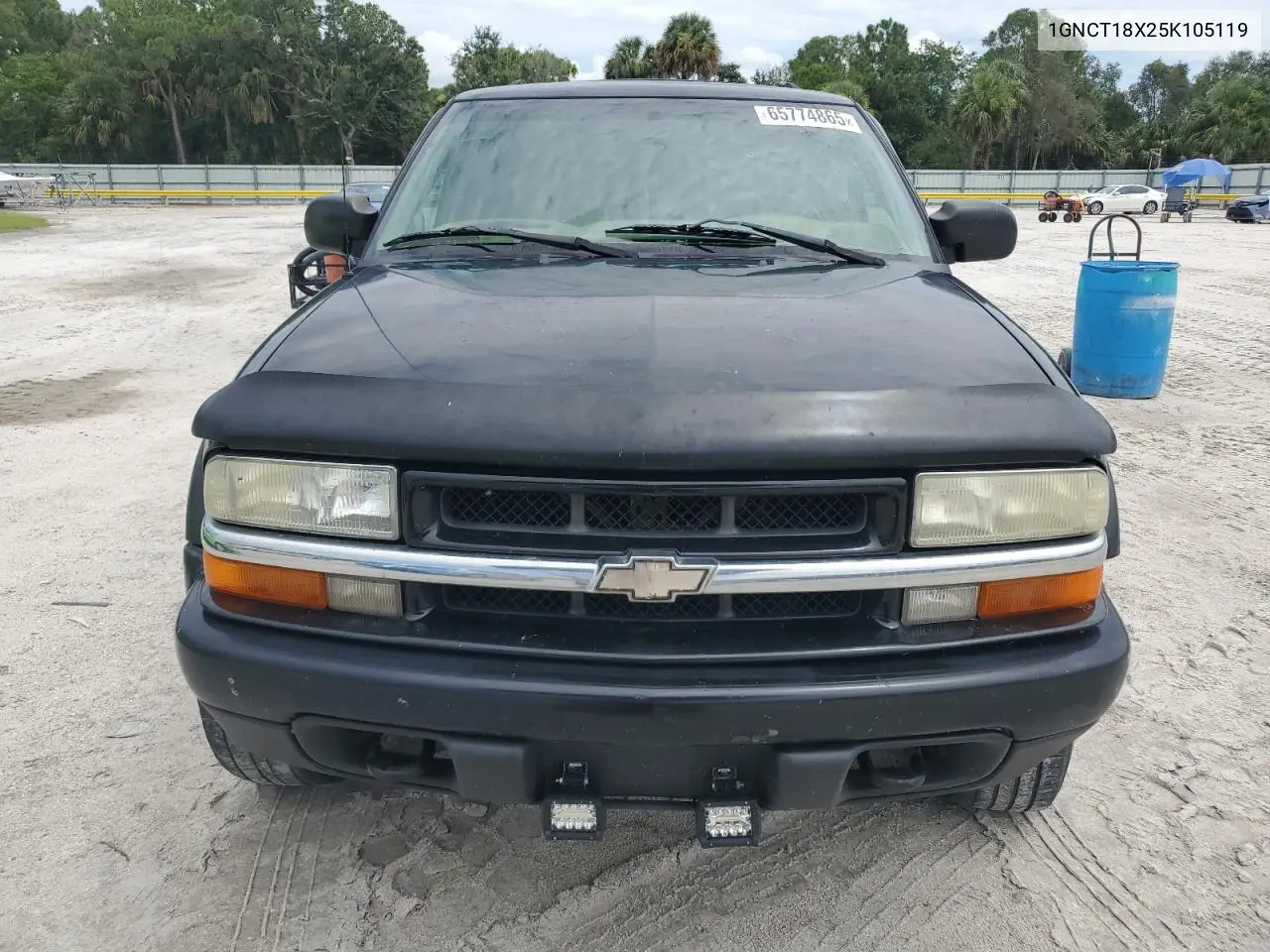 2005 Chevrolet Blazer VIN: 1GNCT18X25K105119 Lot: 65774865