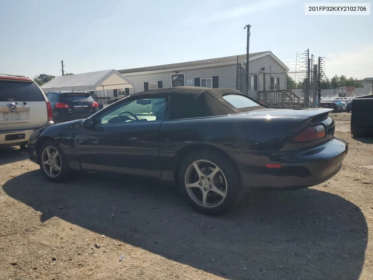 2000 Chevrolet Camaro VIN: 2G1FP32KXY2102706 Lot: 62321175