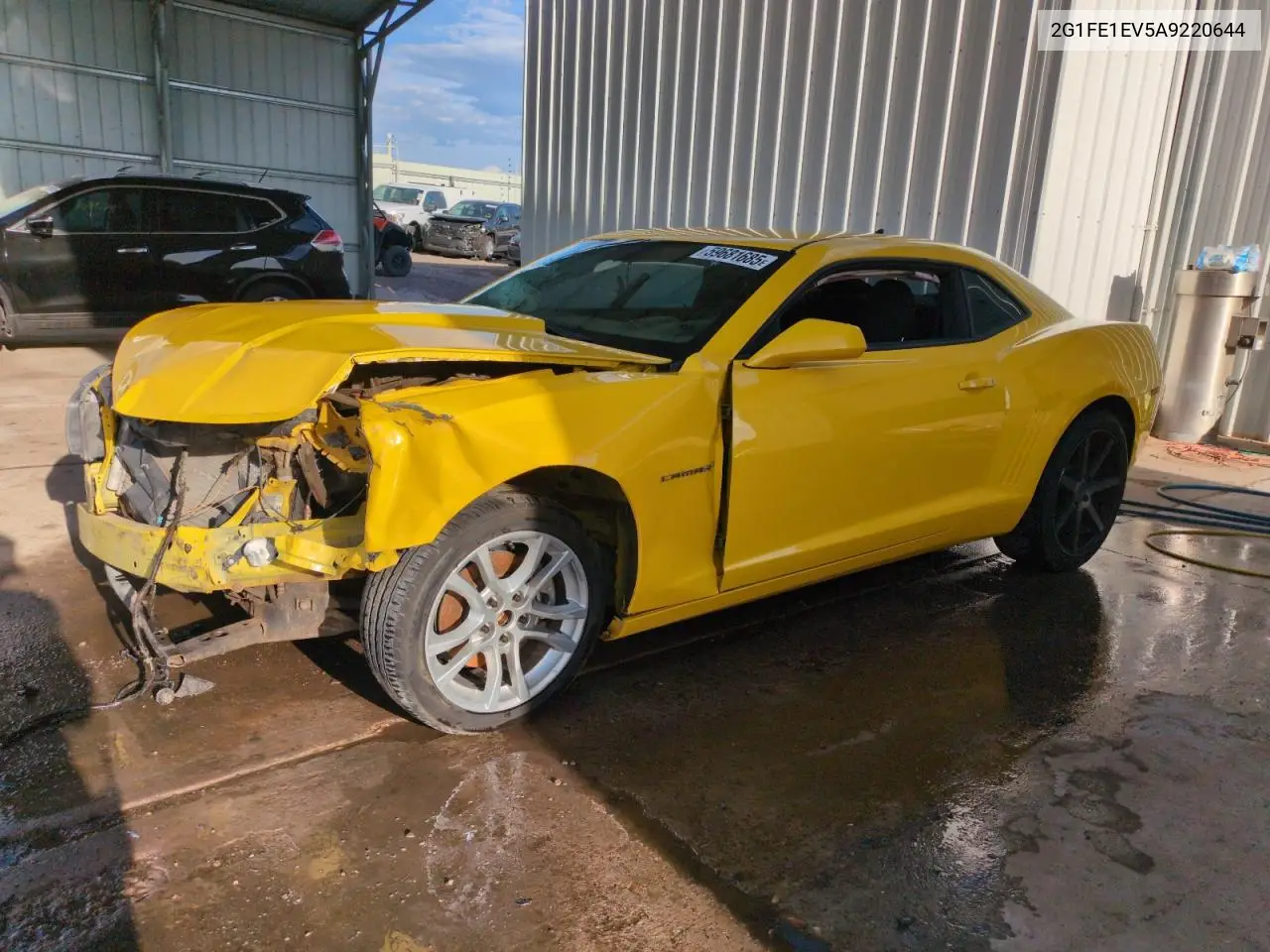 2010 Chevrolet Camaro Ls VIN: 2G1FE1EV5A9220644 Lot: 59681685